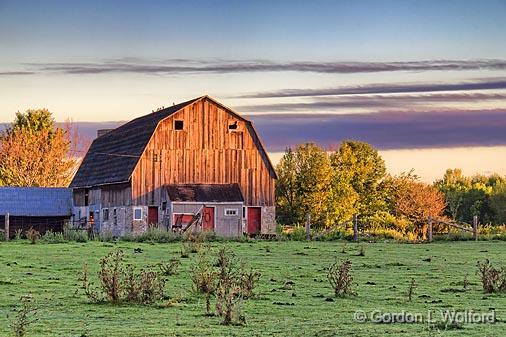 Barn At Sunrise_14805.jpg - Photographed near Eloida, Ontario, Canada.